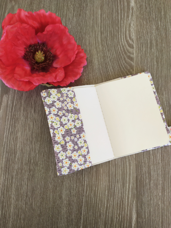 CARNET A6-FLEUR-FOND GRIS-2