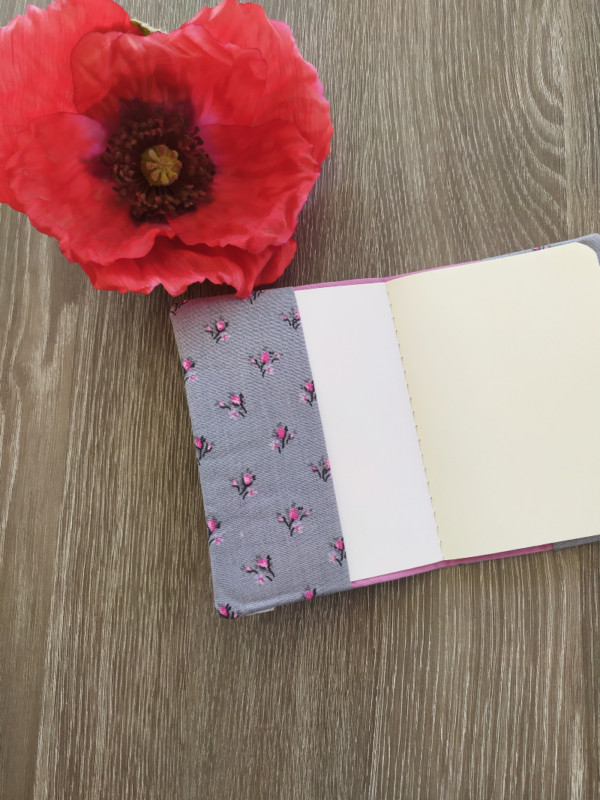 CARNET A6-PETITE FLEUR-FOND GRIS-2