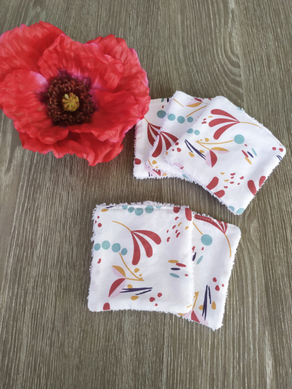 DAPHNE-LOT DE 5-FEUILLAGE ROUGE-EPONGE BLANC-1
