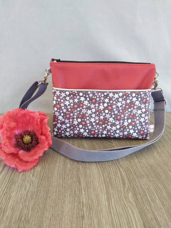 LYS-L-SIMILI ROUGE-FLEUR-1