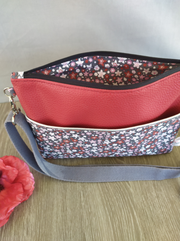 LYS-L-SIMILI ROUGE-FLEUR-2