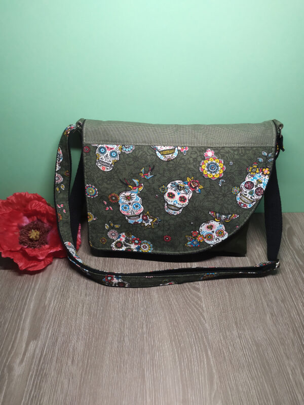 F-CAMELIA-CALAVERAS KAKI